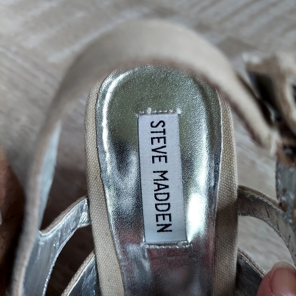 Steve Madden Canvas Platform Wedges - Picture 15 of 16